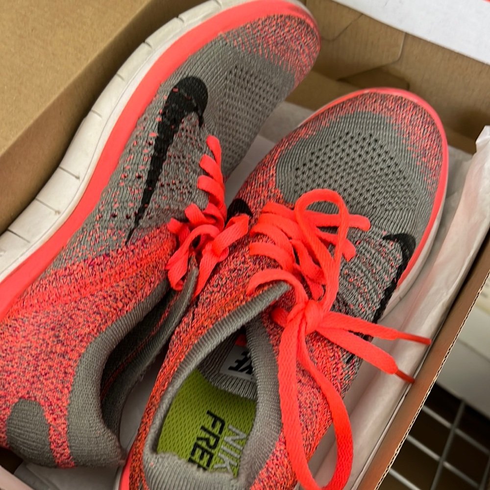 Tennis shoes very comfortable and cute